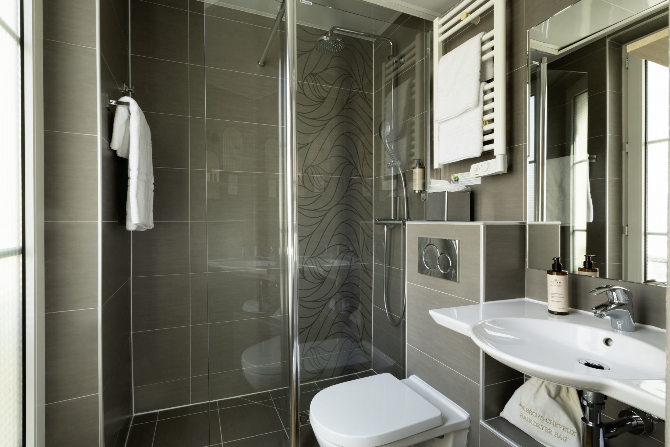 Salle de bain chambre supérieure